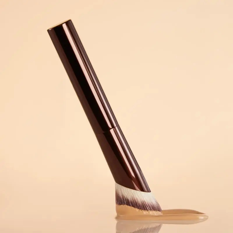 Hourglass Ambient Soft Glow Foundation Brush HOURGLASS uk supplements