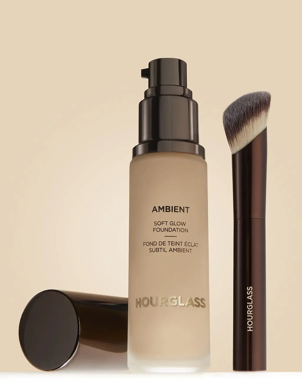 Hourglass Ambient Soft Glow Foundation Brush HOURGLASS uk supplements
