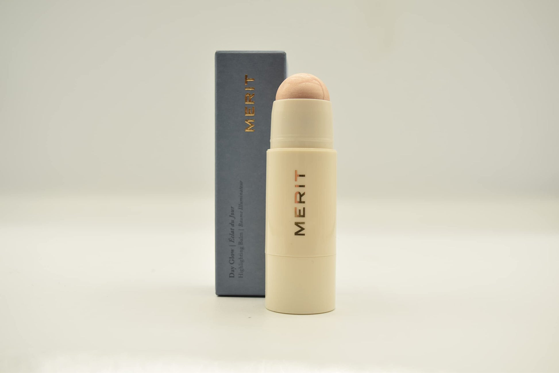 MERIT Day Glow Dewy Highlighting Balm Cava Merit uk supplements