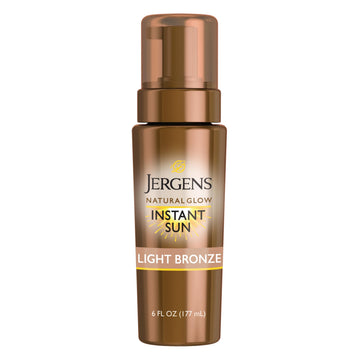 Jergens Natural Glow Instant Sun Body Mousse, Self Tanner for Light Bronze Tan, Sunless Tanning Body Bronzer