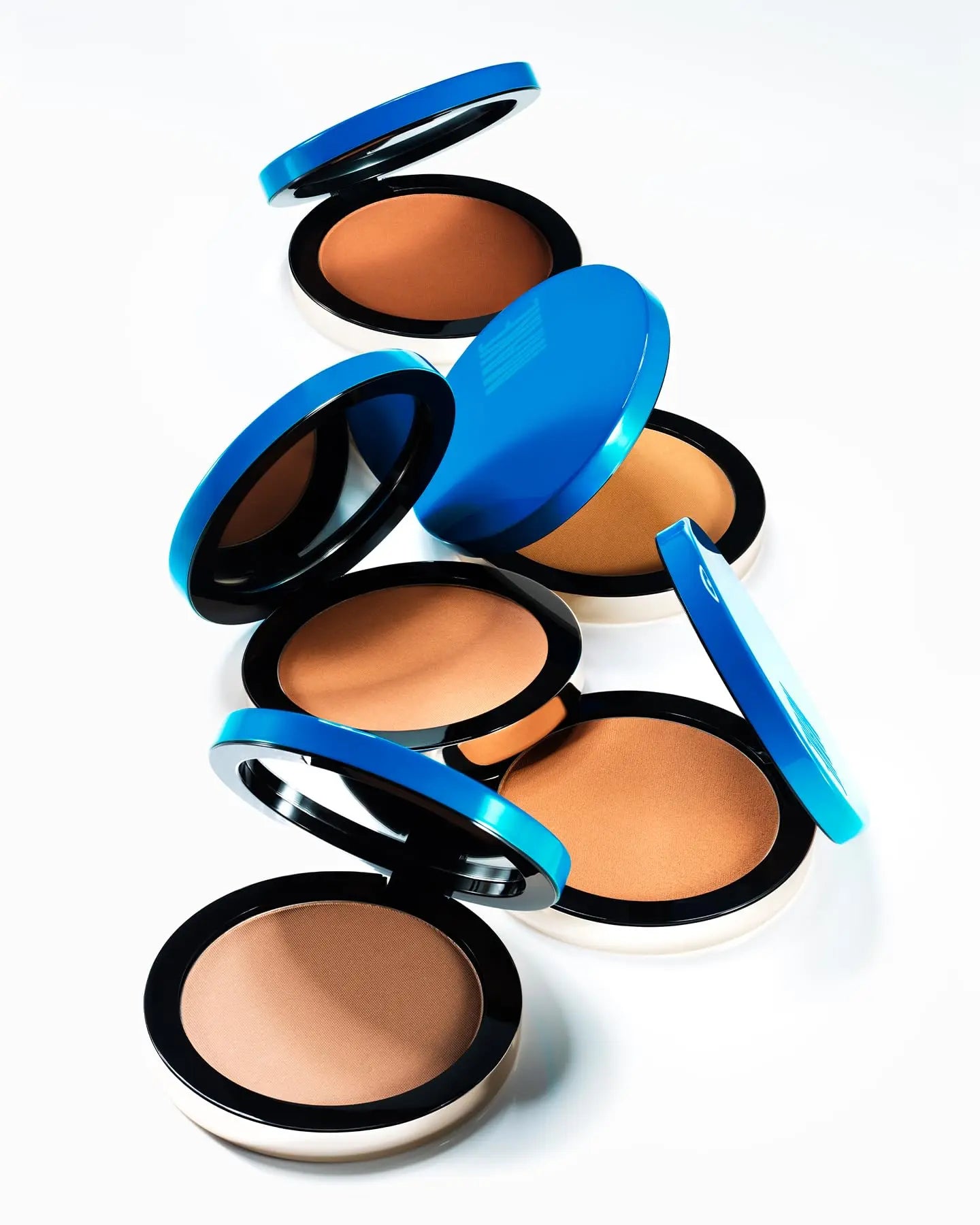 MAKE Beauty Skin Mimetic Microsuede Bronzer Powder - Matte Bronzing Powder Contour, Buildable Formula, Non Comedogenic, Long Lasting Color. Shade - Equinox for Medium to Deep Skin MAKE uk supplements