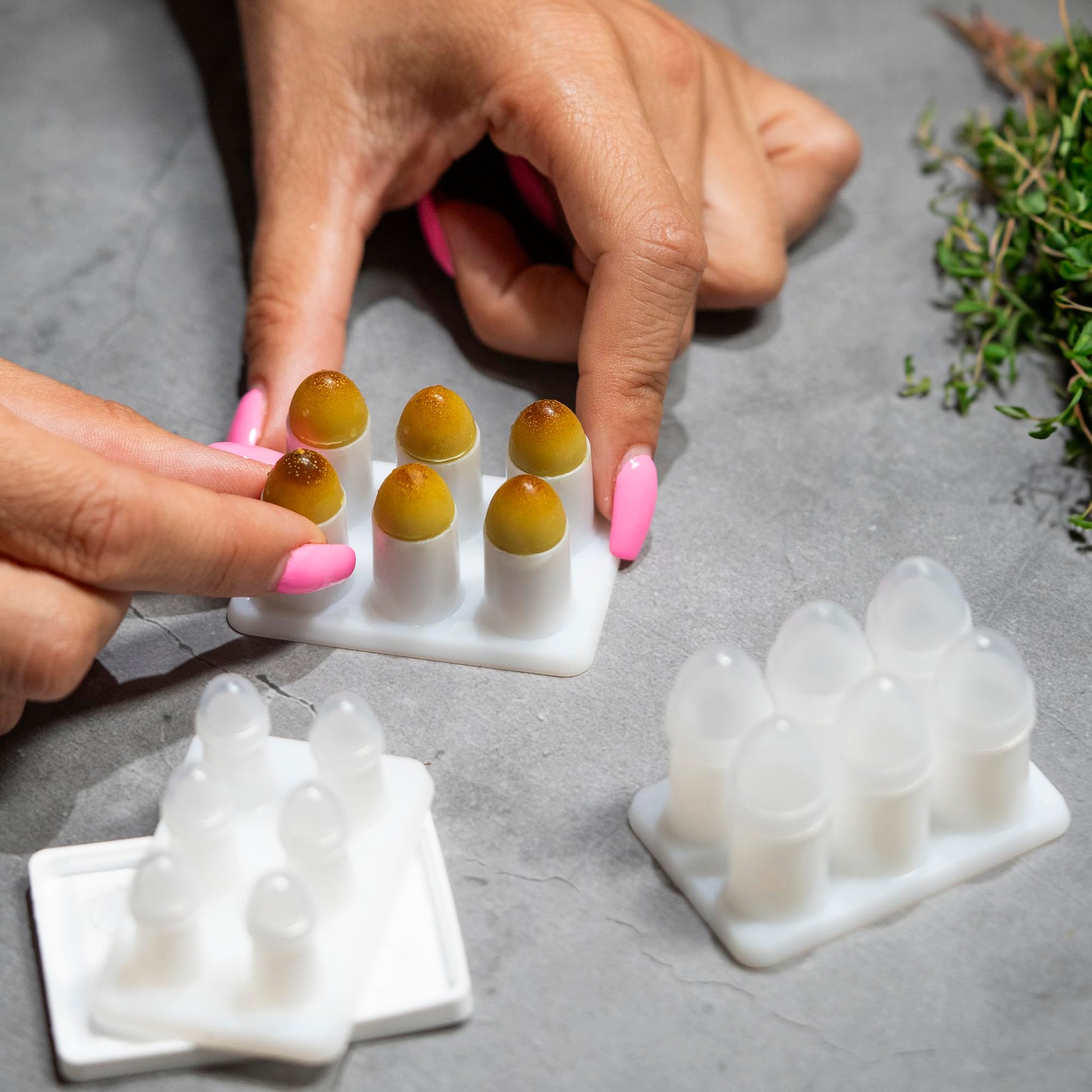 Suppository Molds Kit - Made in France, 3 Sizes (1ml, 2ml, 3ml), Reusable Suppositories Mold - 4 Trays Hoxycom uk supplements