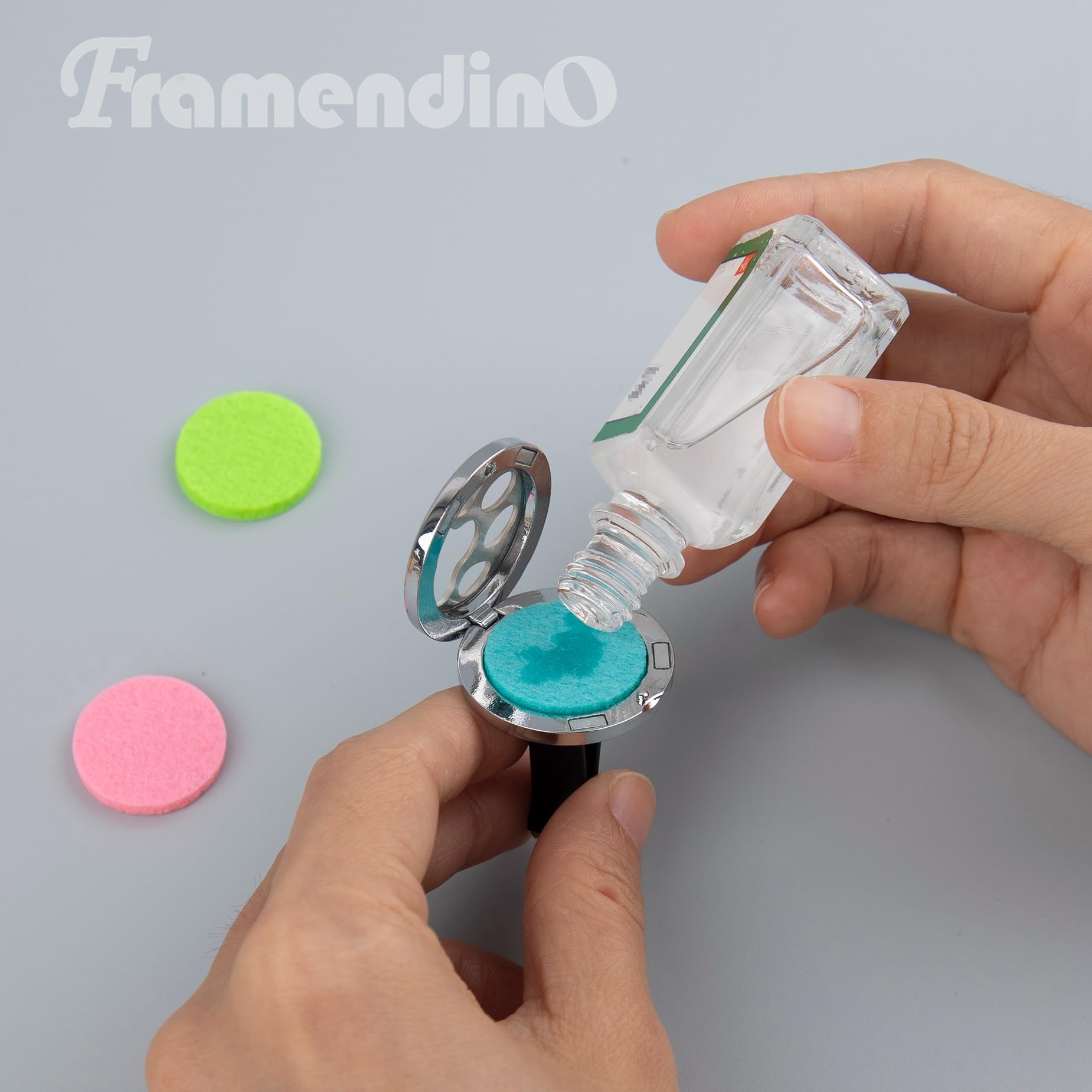 Framendino, 2 Pack Dog Paw Print Locket for Essential Oil Diffuser with 20 Felt Refill Pads Framendino uk supplements