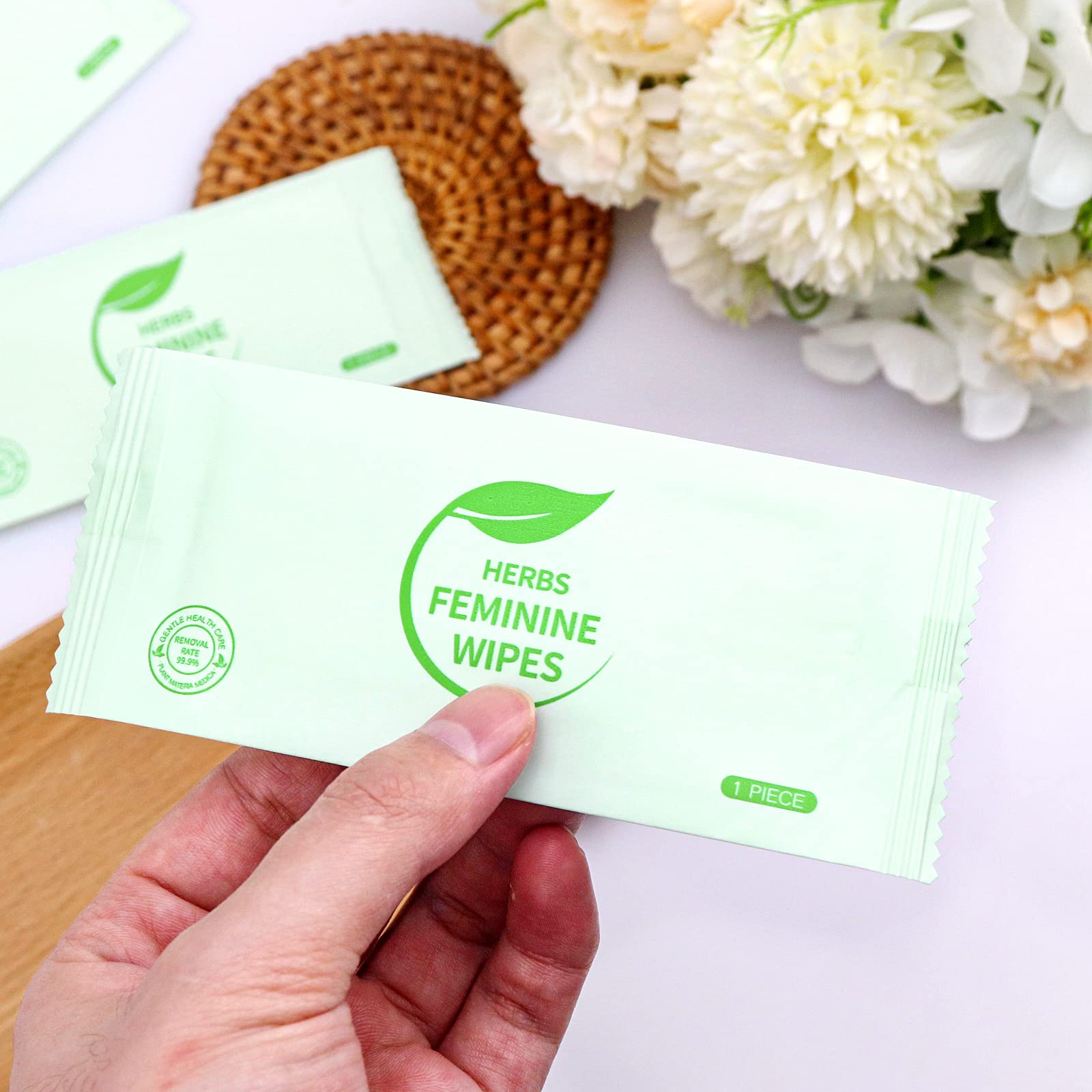 Hipruict Travel Feminine Hygiene Wipes,50 Count Intimate Wipes Feminine Care,Ph Balanced Hipruict uk supplements