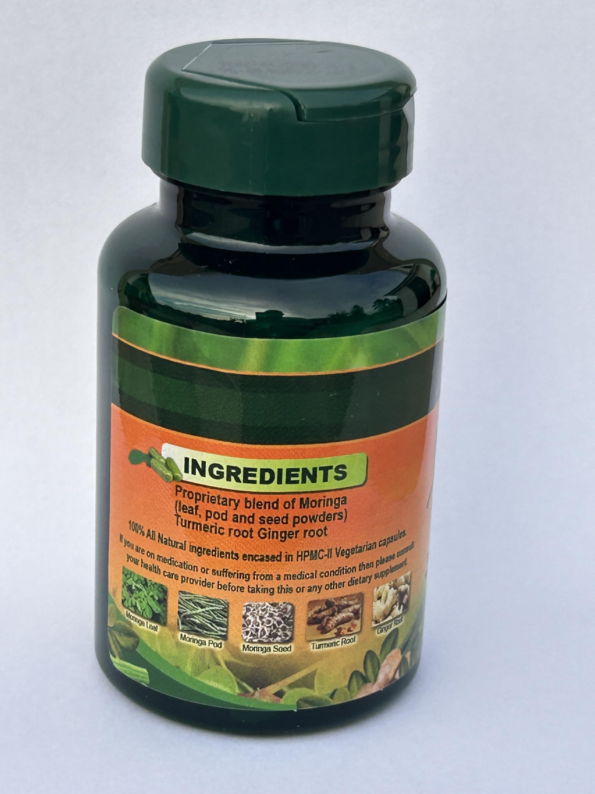 Jamaican Moringa Capsules – 100% Natural Ingredients – Made from Dried Moringa Leaves, Pods & Seeds – 90 Capsules, 500mg – with Turmeric & Ginger – Herbal Supplement, Nutrient-Rich – Easy to Swallow King's Jamaican uk supplements