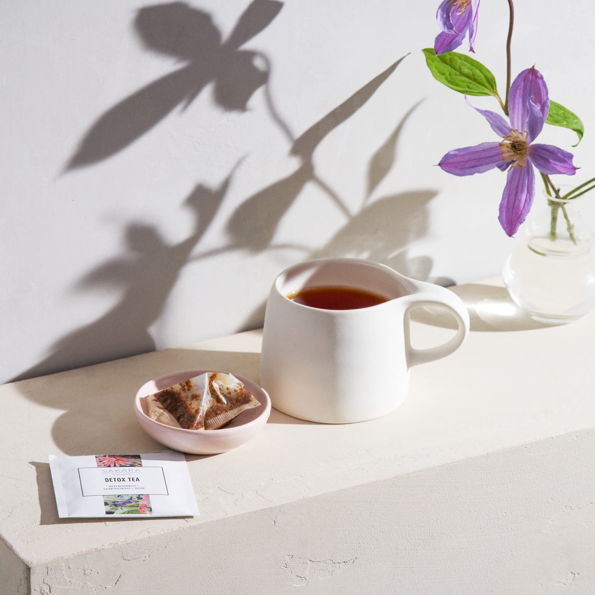 Sakara Detox Tea - Herbal Tea with Rose Petals, Lemon Peel, Lemongrass, & Rooibos SAKARA uk supplements