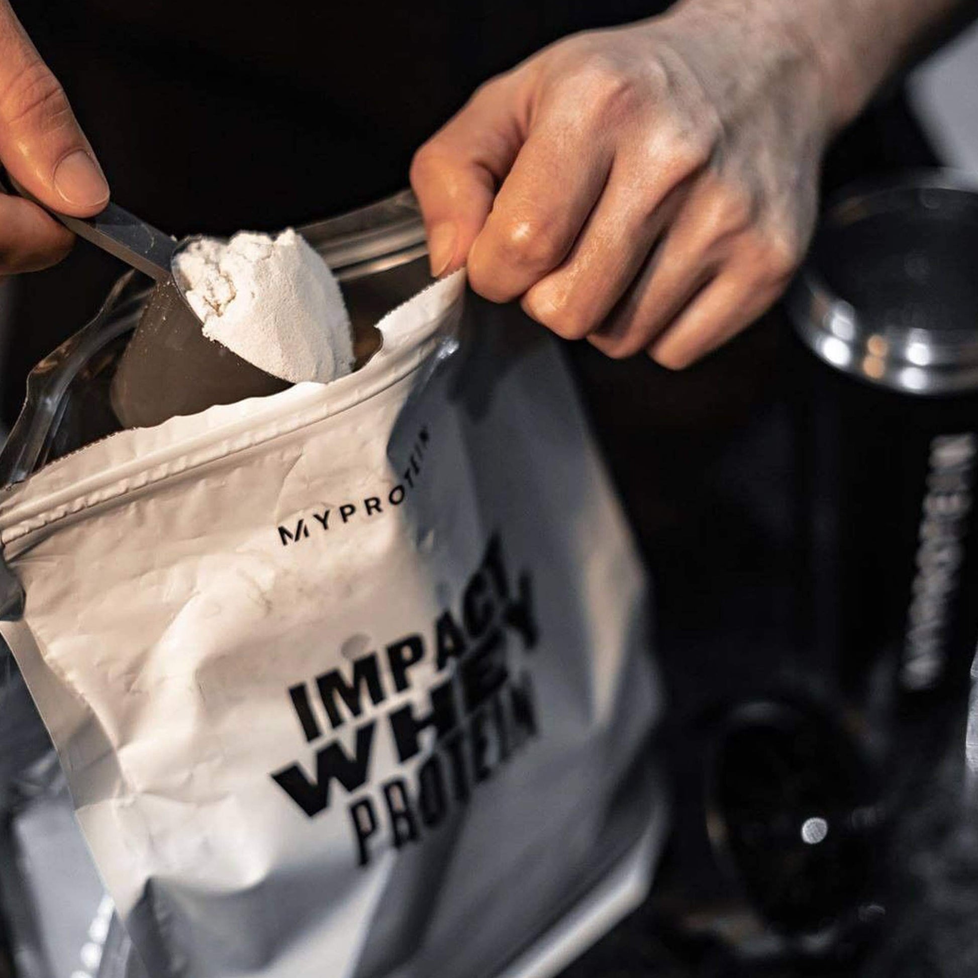 MyProtein Impact Whey Isolate - Natural Vanilla - 1kg - 40 Servings Myprotein uk supplements
