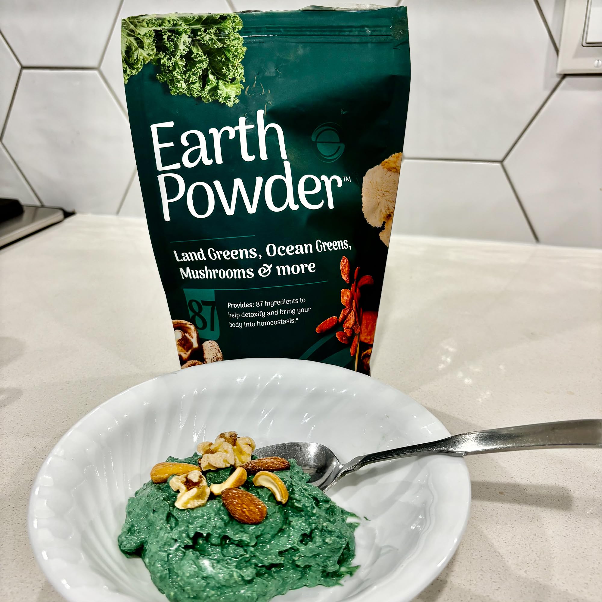Earth Powder Daily Foundational Nutrition Supplement with 28 Greens & 10 Mushrooms | 87 Nutrients for Energy, Gut Health & Mental Clarity Earth Powder uk supplements