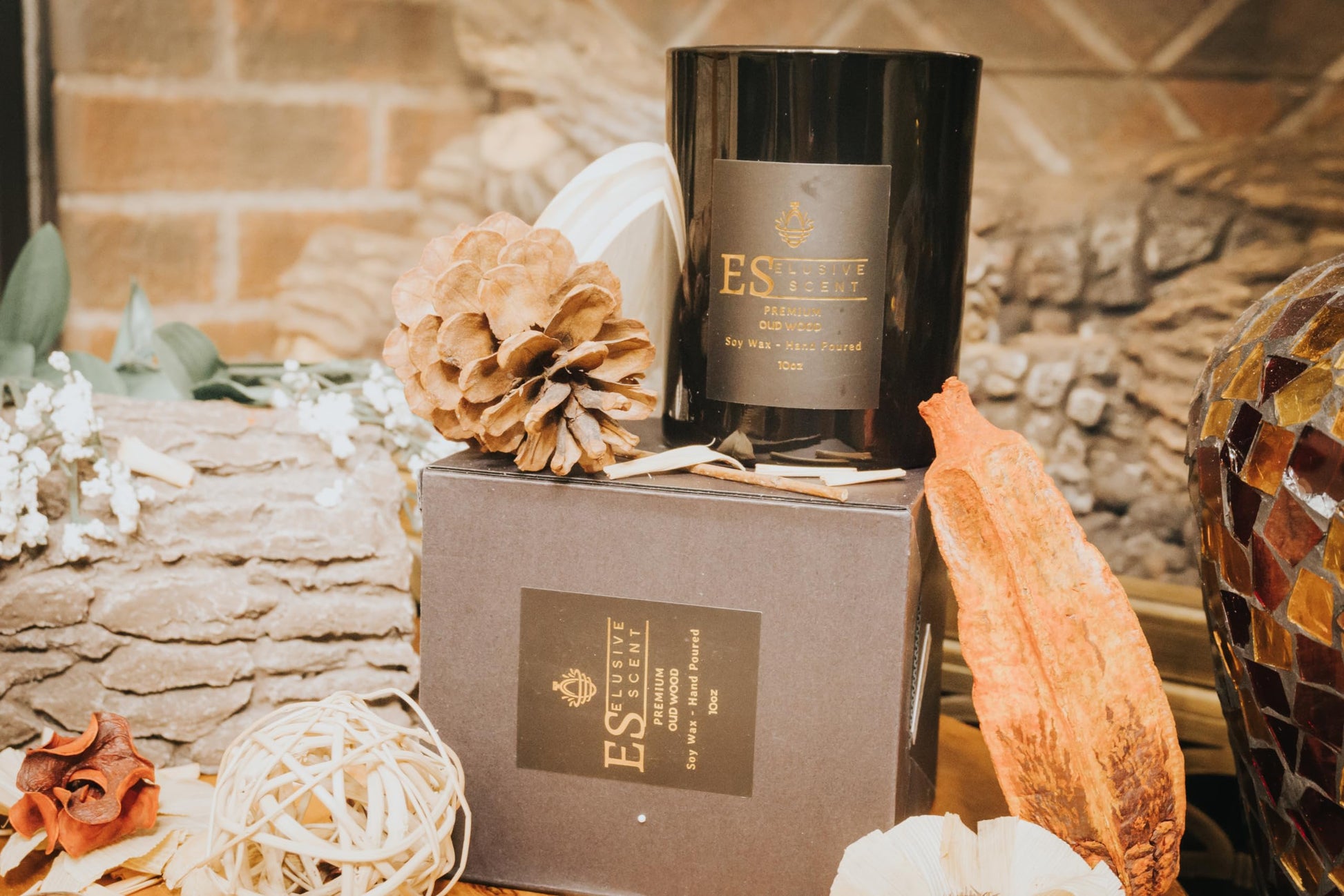 Oud Wood | 10oz | Premium Candle | Scented Candle | Aromatherapy | Essential Fragrance Oils Elusive Scent uk supplements