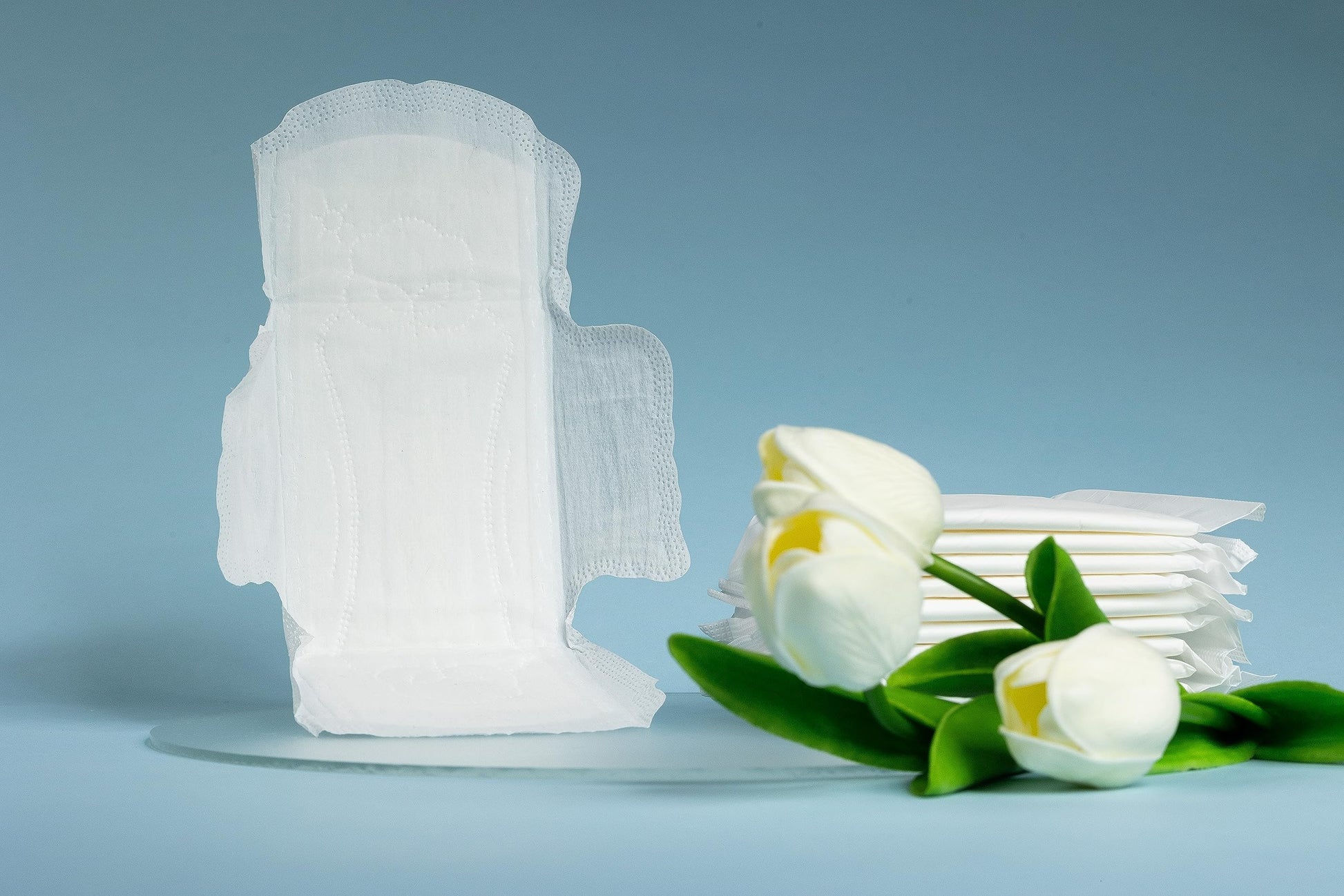 WHITE EVE Sanitary Pad Ultra Thin Sanitary Pads for Women with Fast Absorption and Leak Guard WHITE EVE uk supplements