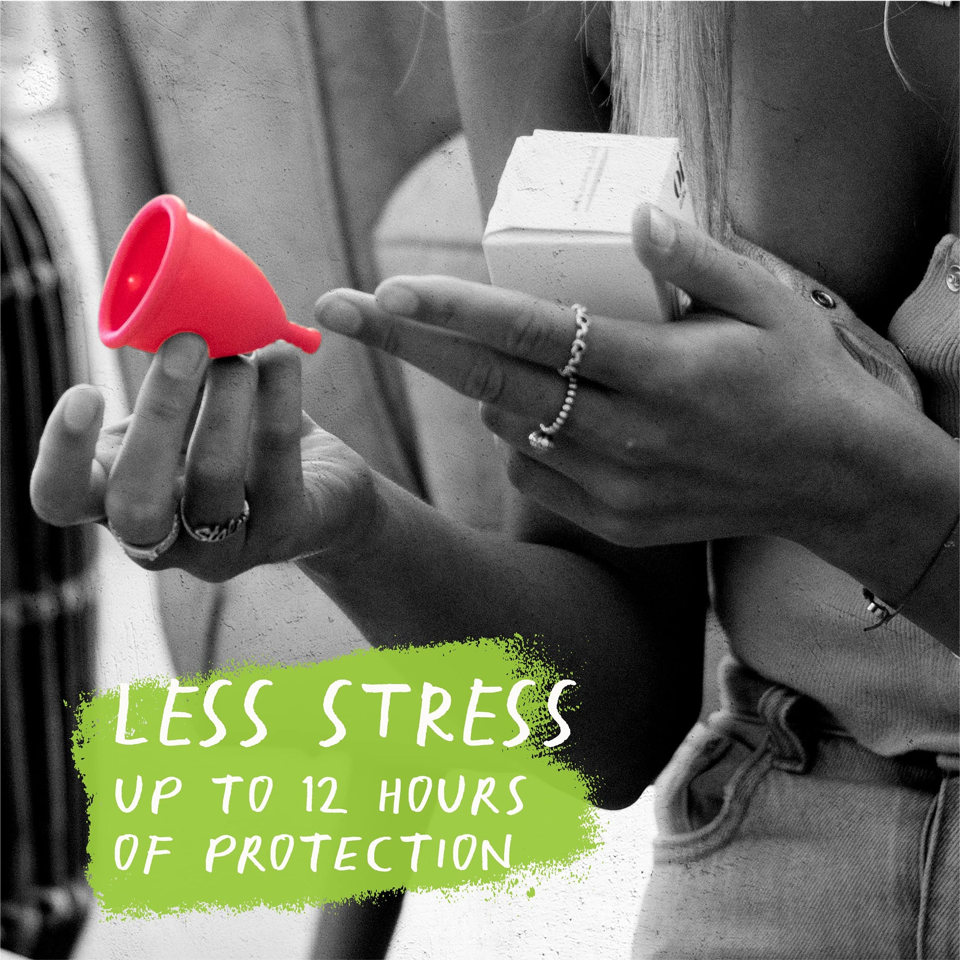 Oi | Organic Initiative - Menstrual Cup | Small - Slim-fit, Wear for 12 hrs | Reusable, Leak Free (17 ml) oi uk supplements
