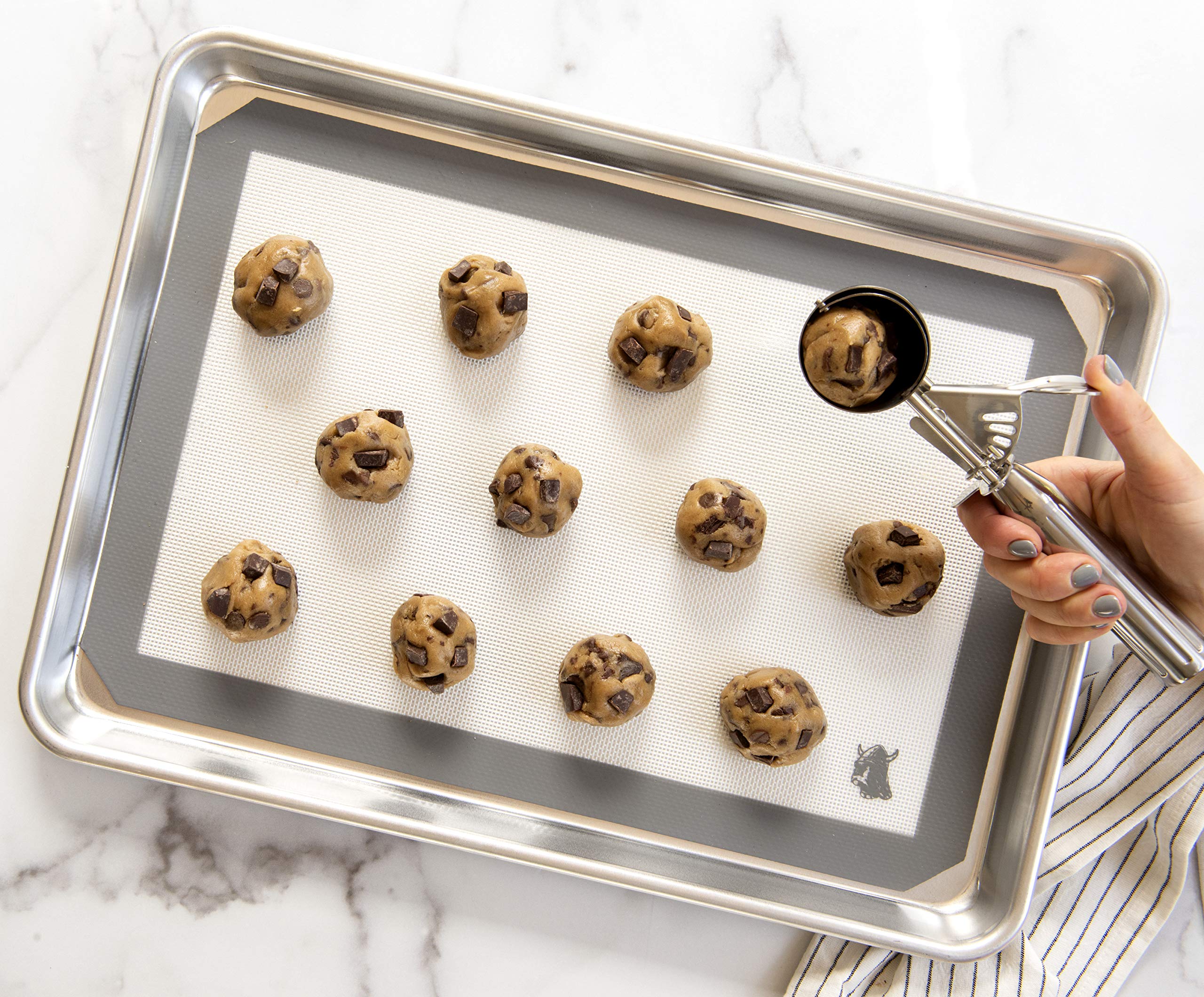 Nordic Ware Naturals Half Sheet Pan, Deluxe Silicone Liner and Cooling Rack, Cookie or Roasting Bakers Set Nordic Ware uk supplements
